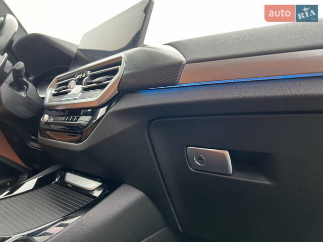 Синій БМВ Х3, об'ємом двигуна 2 л та пробігом 24 тис. км за 52000 $, фото 85 на Automoto.ua