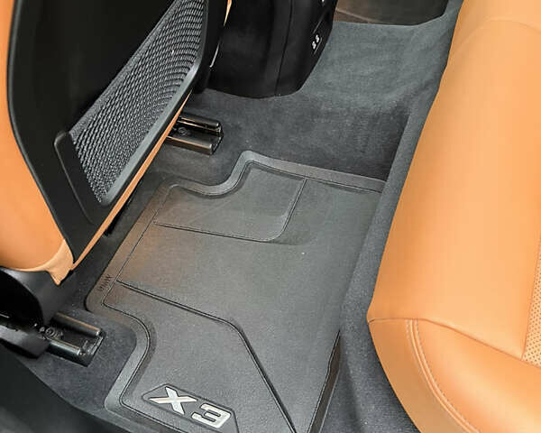 Синій БМВ Х3, об'ємом двигуна 2 л та пробігом 24 тис. км за 52000 $, фото 62 на Automoto.ua