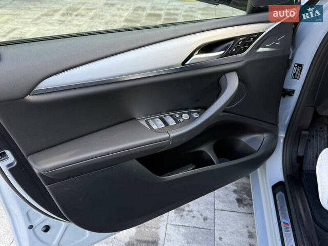 Синий БМВ Х3, объемом двигателя 2 л и пробегом 19 тыс. км за 56000 $, фото 12 на Automoto.ua