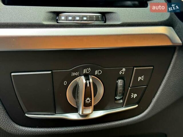 Синий БМВ Х3, объемом двигателя 2 л и пробегом 5 тыс. км за 53900 $, фото 37 на Automoto.ua