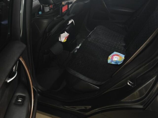 Зеленый БМВ Х3, объемом двигателя 3 л и пробегом 426 тыс. км за 6000 $, фото 11 на Automoto.ua