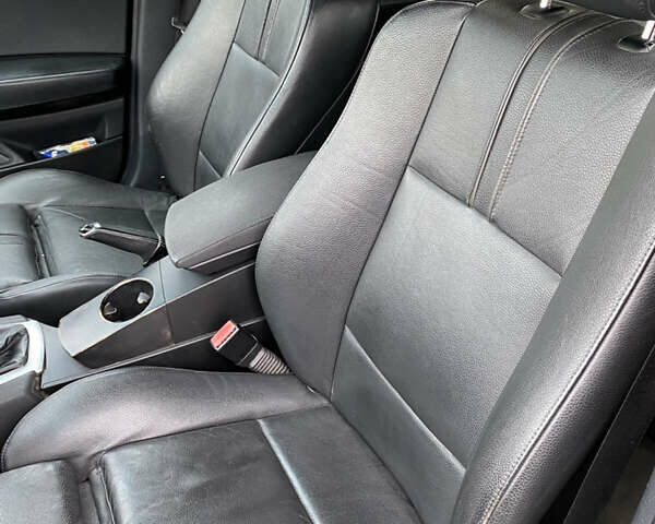 Зеленый БМВ Х3, объемом двигателя 2 л и пробегом 340 тыс. км за 8700 $, фото 9 на Automoto.ua