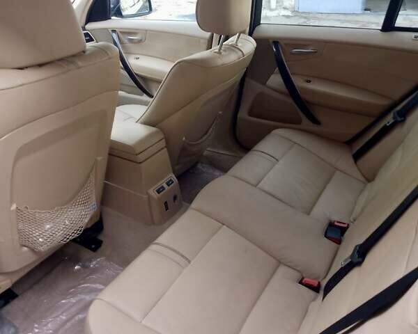 Зеленый БМВ Х3, объемом двигателя 3 л и пробегом 368 тыс. км за 9800 $, фото 4 на Automoto.ua