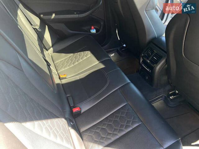 БМВ X4 M 2019 в Киеве на Automoto.ua Белый БМВ X4 M, объемом двигателя 3 л и пробегом 65 тыс. км за 52000 $, фото 12 на Automoto.ua