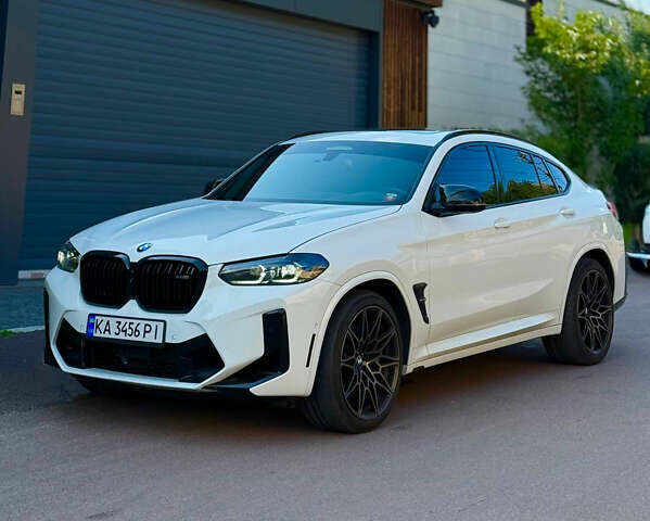 Белый БМВ X4 M, объемом двигателя 3 л и пробегом 37 тыс. км за 88888 $, фото 1 на Automoto.ua
