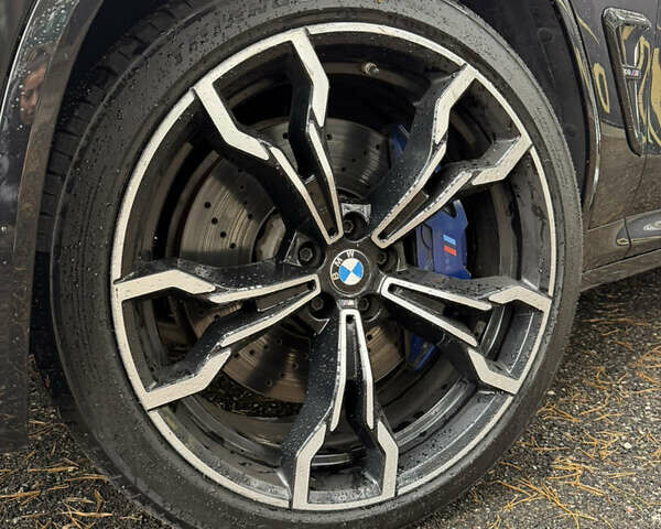 Черный БМВ X4 M, объемом двигателя 2.99 л и пробегом 85 тыс. км за 54500 $, фото 9 на Automoto.ua