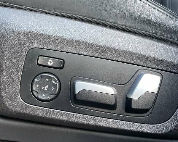 Черный БМВ X4 M, объемом двигателя 2.99 л и пробегом 25 тыс. км за 51000 $, фото 13 на Automoto.ua