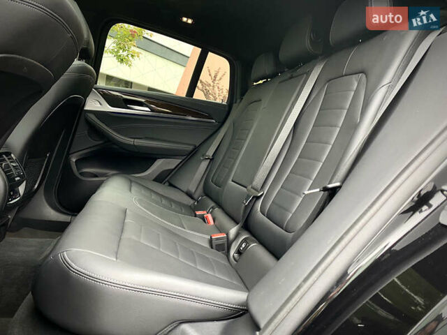 Черный БМВ X4 M, объемом двигателя 2.99 л и пробегом 33 тыс. км за 52800 $, фото 28 на Automoto.ua