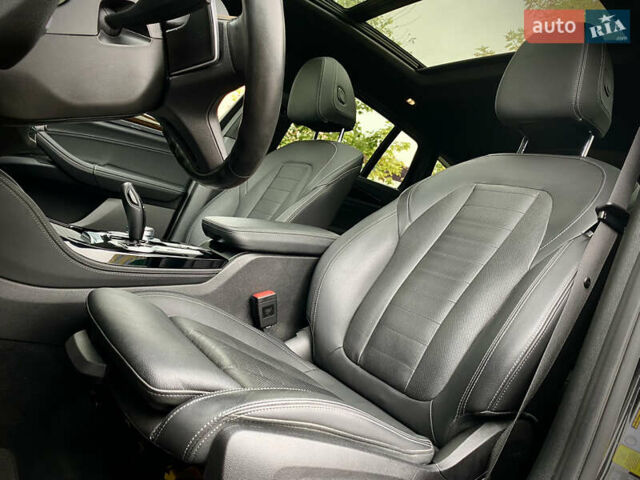 Черный БМВ X4 M, объемом двигателя 2.99 л и пробегом 33 тыс. км за 52800 $, фото 19 на Automoto.ua