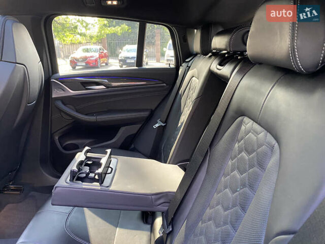 Черный БМВ X4 M, объемом двигателя 2.99 л и пробегом 14 тыс. км за 69999 $, фото 40 на Automoto.ua