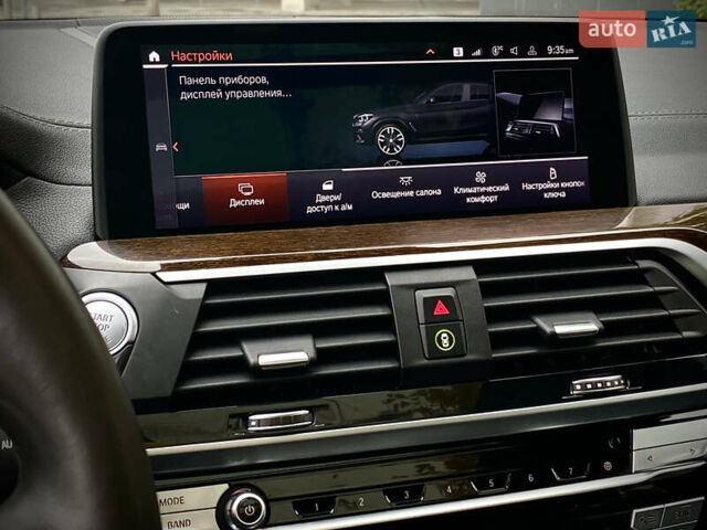 Черный БМВ X4 M, объемом двигателя 2.99 л и пробегом 33 тыс. км за 52800 $, фото 35 на Automoto.ua