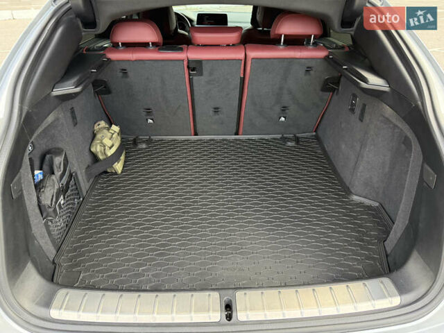 Сірий БМВ X4 M, об'ємом двигуна 3 л та пробігом 116 тис. км за 47700 $, фото 15 на Automoto.ua