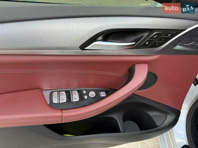 Сірий БМВ X4 M, об'ємом двигуна 3 л та пробігом 116 тис. км за 47700 $, фото 23 на Automoto.ua