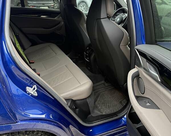Синий БМВ X4 M, объемом двигателя 2.99 л и пробегом 1 тыс. км за 85000 $, фото 5 на Automoto.ua