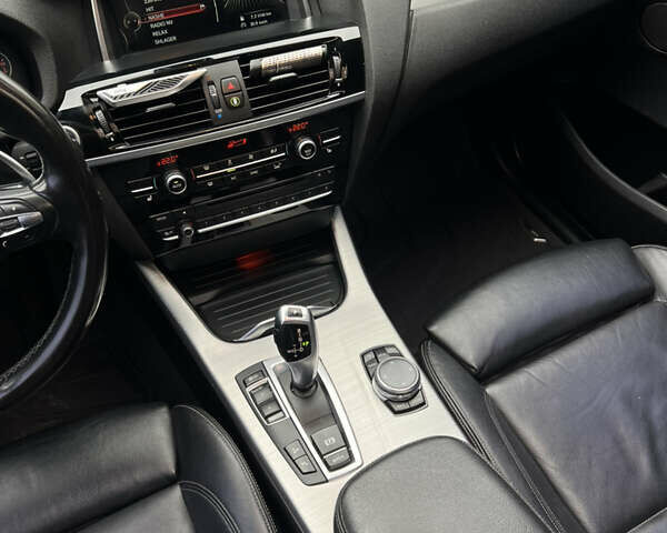 Белый БМВ Х4, объемом двигателя 2 л и пробегом 270 тыс. км за 22500 $, фото 26 на Automoto.ua