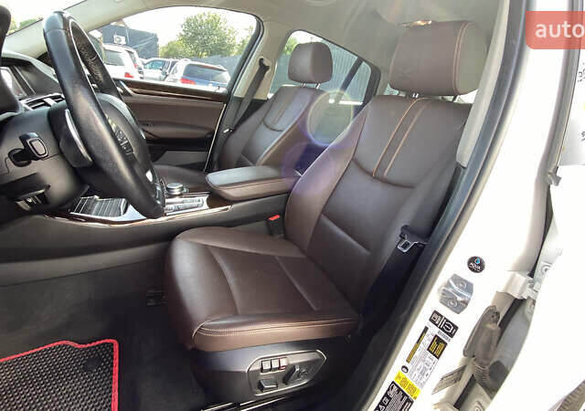 Білий БМВ Х4, об'ємом двигуна 2 л та пробігом 117 тис. км за 23800 $, фото 51 на Automoto.ua