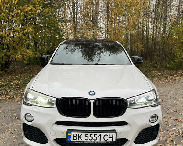 Белый БМВ Х4, объемом двигателя 2 л и пробегом 270 тыс. км за 22500 $, фото 10 на Automoto.ua