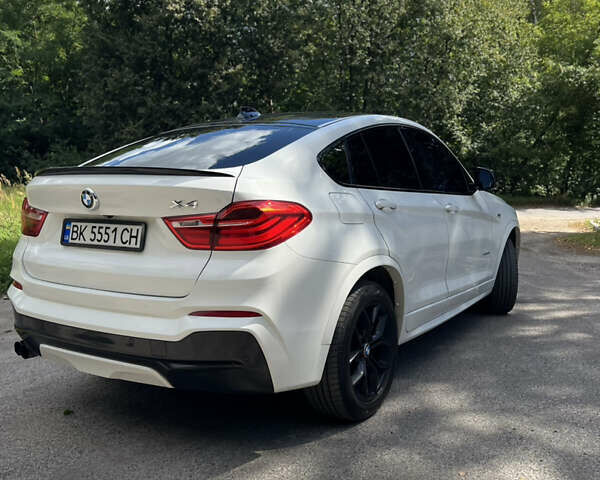 Белый БМВ Х4, объемом двигателя 2 л и пробегом 268 тыс. км за 23800 $, фото 5 на Automoto.ua