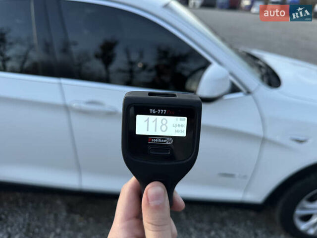 Белый БМВ Х4, объемом двигателя 2 л и пробегом 122 тыс. км за 22500 $, фото 28 на Automoto.ua