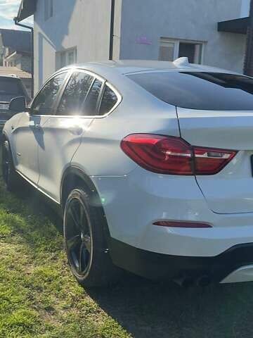 Білий БМВ Х4, об'ємом двигуна 2 л та пробігом 176 тис. км за 18500 $, фото 9 на Automoto.ua