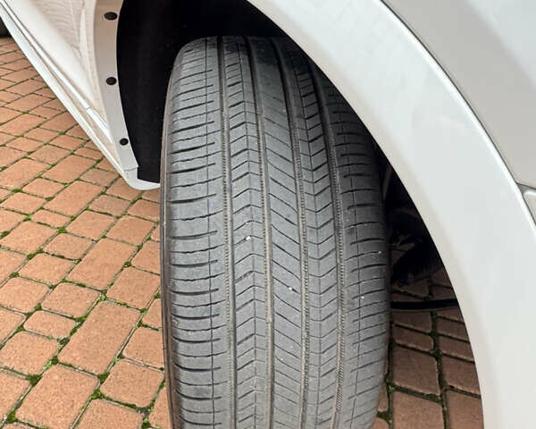 Білий БМВ Х4, об'ємом двигуна 2 л та пробігом 129 тис. км за 24800 $, фото 21 на Automoto.ua