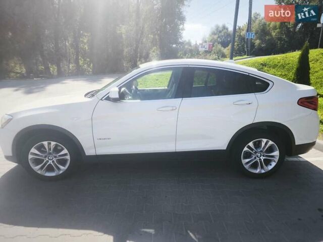 Белый БМВ Х4, объемом двигателя 2 л и пробегом 200 тыс. км за 17750 $, фото 14 на Automoto.ua