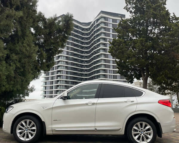 Белый БМВ Х4, объемом двигателя 2 л и пробегом 202 тыс. км за 25500 $, фото 7 на Automoto.ua