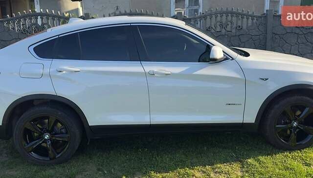 Білий БМВ Х4, об'ємом двигуна 2 л та пробігом 176 тис. км за 18500 $, фото 11 на Automoto.ua