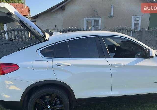 Білий БМВ Х4, об'ємом двигуна 2 л та пробігом 176 тис. км за 18500 $, фото 18 на Automoto.ua