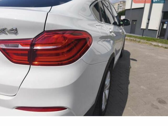 Белый БМВ Х4, объемом двигателя 2 л и пробегом 200 тыс. км за 17750 $, фото 6 на Automoto.ua