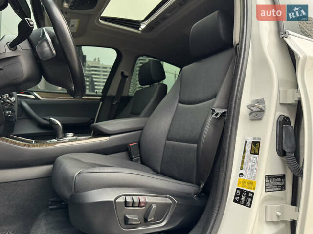 Білий БМВ Х4, об'ємом двигуна 3 л та пробігом 177 тис. км за 21444 $, фото 29 на Automoto.ua
