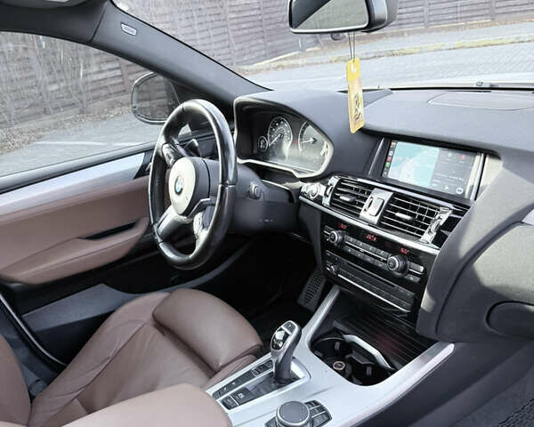 Білий БМВ Х4, об'ємом двигуна 2.98 л та пробігом 110 тис. км за 27000 $, фото 18 на Automoto.ua