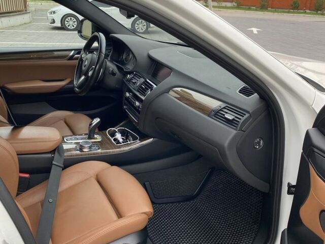 Белый БМВ Х4, объемом двигателя 3 л и пробегом 165 тыс. км за 31500 $, фото 4 на Automoto.ua