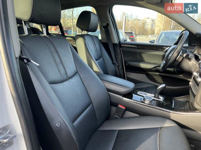 БМВ Х4 2016 у Києві на Automoto.ua Білий БМВ Х4, об'ємом двигуна 2 л та пробігом 106 тис. км за 21900 $, фото 38 на Automoto.ua