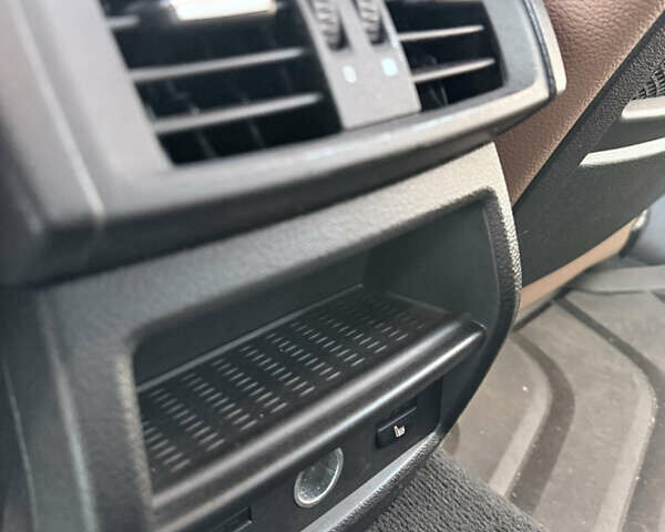 Білий БМВ Х4, об'ємом двигуна 2.98 л та пробігом 110 тис. км за 27000 $, фото 24 на Automoto.ua