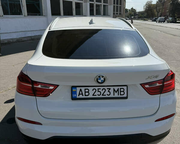 Белый БМВ Х4, объемом двигателя 2 л и пробегом 144 тыс. км за 26500 $, фото 3 на Automoto.ua