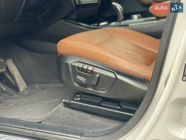 Белый БМВ Х4, объемом двигателя 2 л и пробегом 115 тыс. км за 21900 $, фото 12 на Automoto.ua