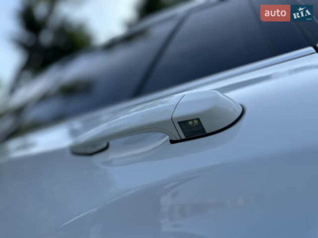 Белый БМВ Х4, объемом двигателя 2 л и пробегом 63 тыс. км за 27700 $, фото 20 на Automoto.ua