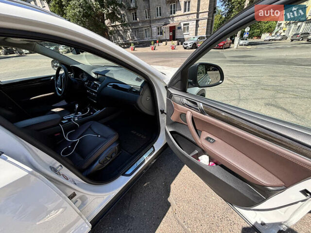 Белый БМВ Х4, объемом двигателя 2 л и пробегом 114 тыс. км за 27600 $, фото 16 на Automoto.ua