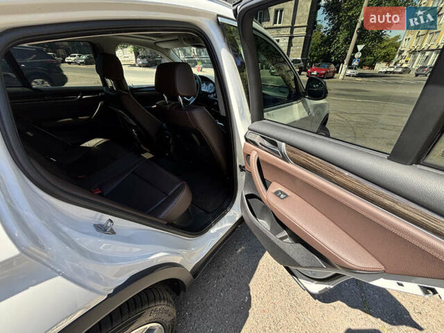 Белый БМВ Х4, объемом двигателя 2 л и пробегом 114 тыс. км за 27600 $, фото 14 на Automoto.ua