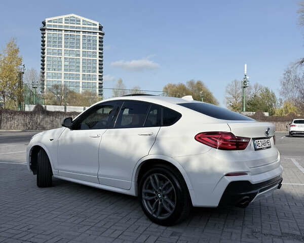 Білий БМВ Х4, об'ємом двигуна 2.98 л та пробігом 110 тис. км за 27000 $, фото 6 на Automoto.ua