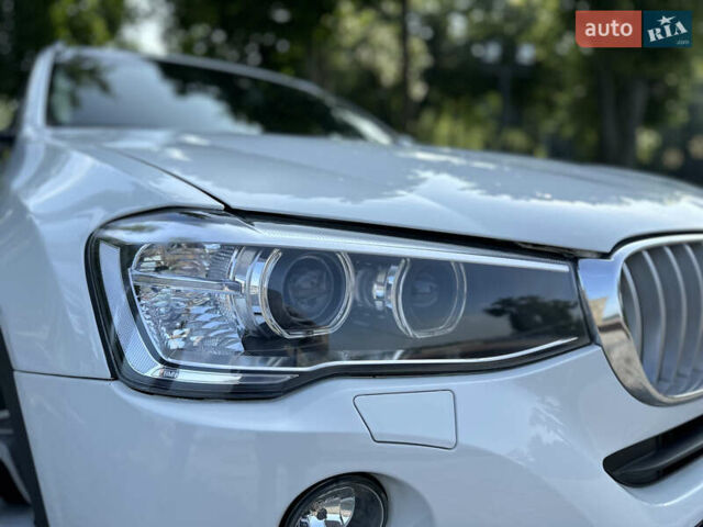 Белый БМВ Х4, объемом двигателя 2 л и пробегом 63 тыс. км за 27700 $, фото 8 на Automoto.ua