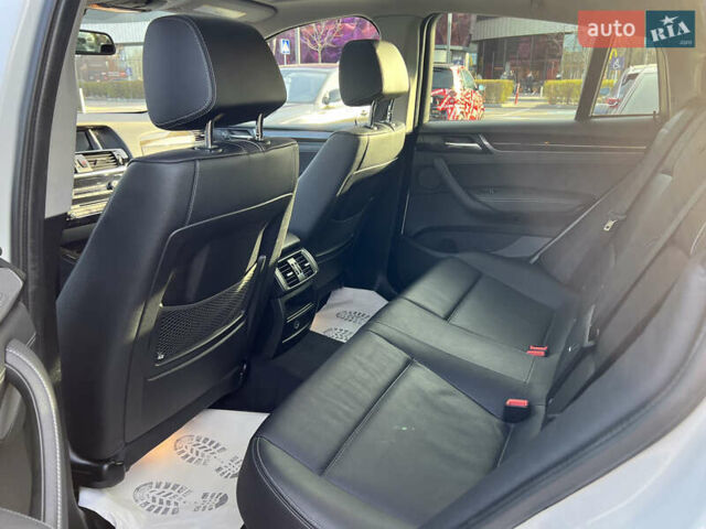 БМВ Х4 2016 у Києві на Automoto.ua Білий БМВ Х4, об'ємом двигуна 2 л та пробігом 106 тис. км за 21900 $, фото 23 на Automoto.ua