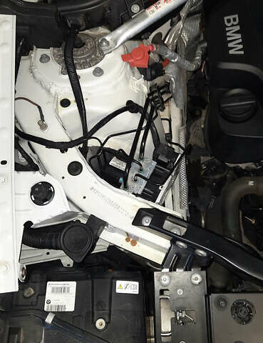 Белый БМВ Х4, объемом двигателя 2 л и пробегом 165 тыс. км за 26500 $, фото 39 на Automoto.ua