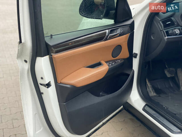 Белый БМВ Х4, объемом двигателя 2 л и пробегом 115 тыс. км за 21900 $, фото 11 на Automoto.ua