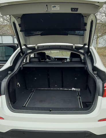 Белый БМВ Х4, объемом двигателя 2 л и пробегом 165 тыс. км за 26500 $, фото 20 на Automoto.ua