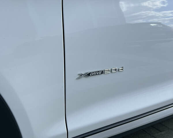 Белый БМВ Х4, объемом двигателя 2 л и пробегом 140 тыс. км за 28200 $, фото 27 на Automoto.ua