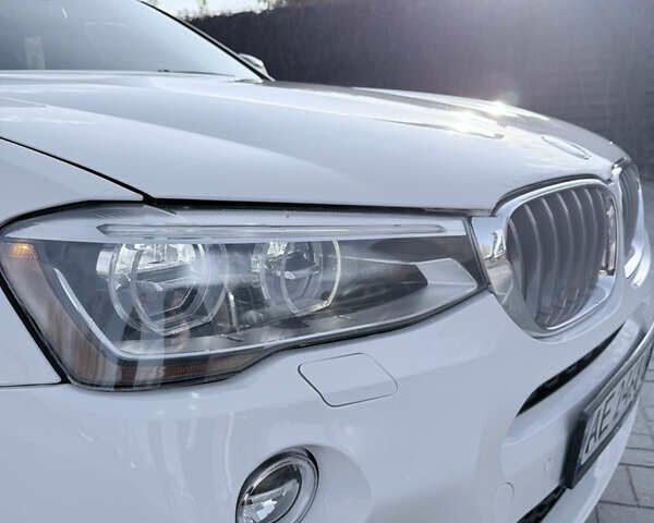 Білий БМВ Х4, об'ємом двигуна 2.98 л та пробігом 110 тис. км за 27000 $, фото 8 на Automoto.ua