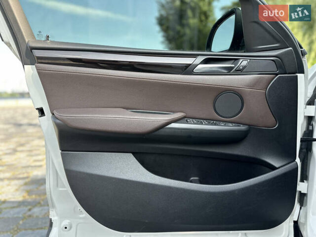Белый БМВ Х4, объемом двигателя 2 л и пробегом 63 тыс. км за 27700 $, фото 32 на Automoto.ua