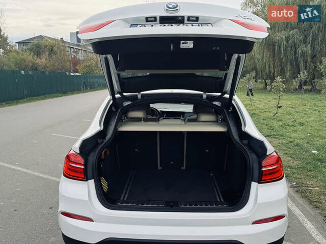 Білий БМВ Х4, об'ємом двигуна 2 л та пробігом 116 тис. км за 19900 $, фото 9 на Automoto.ua